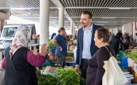 Manavgat Belediye Başkan Vekili Çiçek, Pazartesi Pazarı’nda Esnaf ve Vatandaşla Buluştu