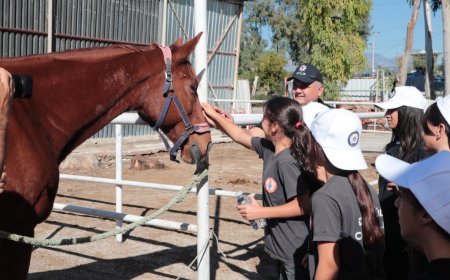 Antalya Emniyeti'nden Anlamlı Proje: "Geleceğimizi Yazan Genç Yürekler" Çocuklarla Buluşuyor