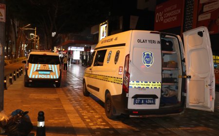 Antalya İş Hanında Korkunç Olay: Tanınmaz Halde Çürümüş Ceset Bulundu