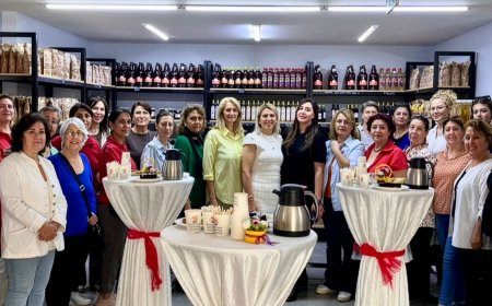 Muratpaşa'da Kadın Dayanışması Katlandı: 41 Kooperatif Tek Çatıda Ürün Satıyor