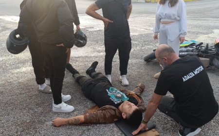 Kaskı Hayatını Kurtardı: Manavgat’ta Motosikletli 25 Metre Sürüklendi!