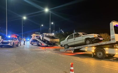 Alanya'da İki Araç Kafa Kafaya Çarpıştı, 2 Kişi Yaralandı!