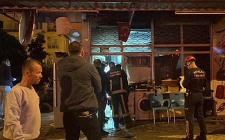 ANTALYA'nın Alanya ilçesinde beyaz eşya tamirhanesinde çıkan yangın itfaiyenin müdahalesiyle söndürüldü.