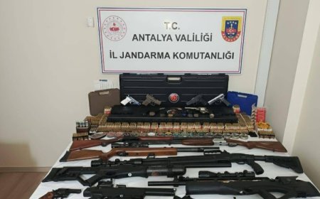 Kemer'de Jandarmadan Uyuşturucu Operasyonu