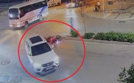 Antalya’nın Manavgat ilçesinde ‘U’ dönüşü yapan otomobile çarpmamak için fren yapınca devrilen motosikletin sürücüsü yaralandı.