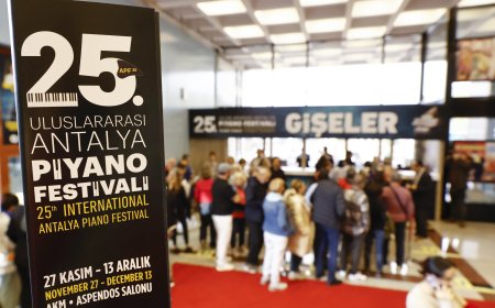 25. Uluslararası Antalya Piyano Festivali Biletleri Satışa Çıktı: Gişede Uzun Kuyruklar Oluştu