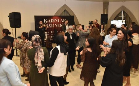 Kepez Belediyesi'nden Öğretmenlere Özel Kutlama: 24 Kasım'da Matinede Bir Araya Geldiler