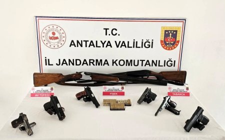 Antalya Serik'te Ruhsatsız Silah Operasyonu: 6 Tabanca, 2 Tüfek ve 193 Mermi Bulundu