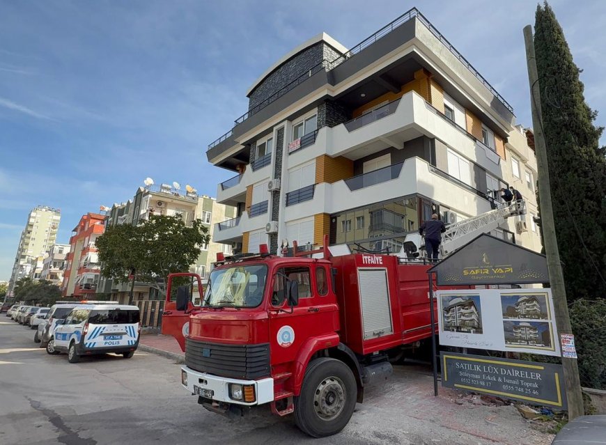 Antalya'da Acı Olay: Ailesinin Haber Alamadığı Öğretmen Evinde Ölü Bulundu