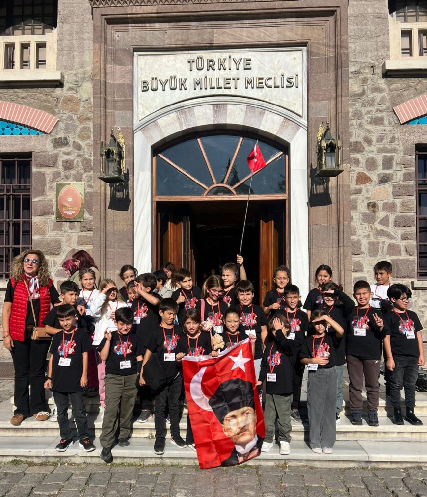 Antalyalı Minikler Milli Mücadele Ruhunu Hissederek Tarih Bilincini Geliştirdi