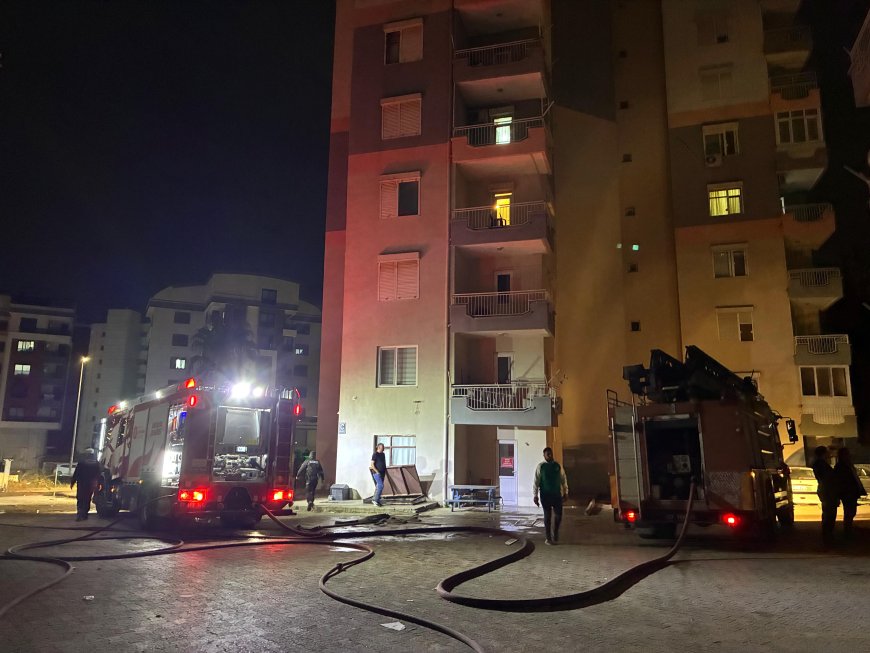 Antalya'da Faciadan Dönüldü: Yanan Daireden Yaralı Çıktı