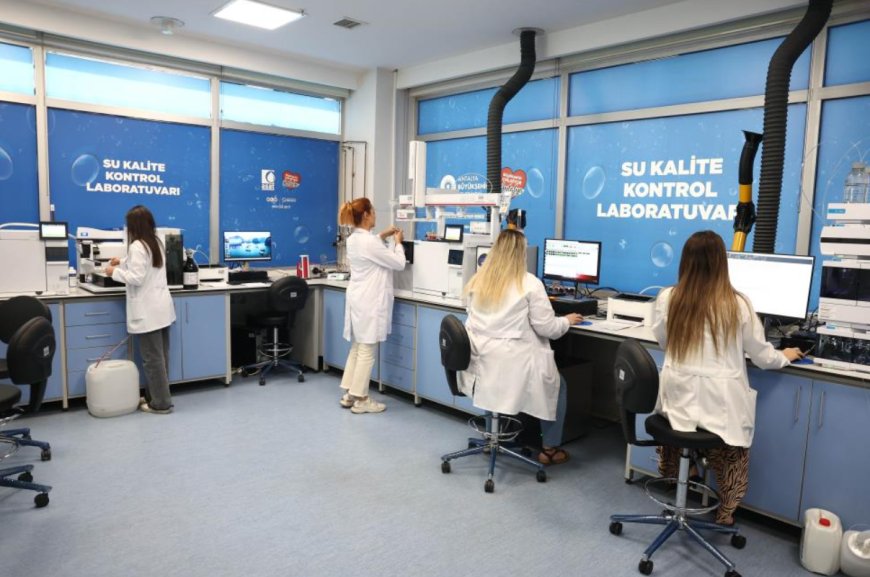 Antalya'da İçme Suyu Güvencesi: ASAT 19 İlçede 264 Noktada Haftalık Su Analizi Yapıyor