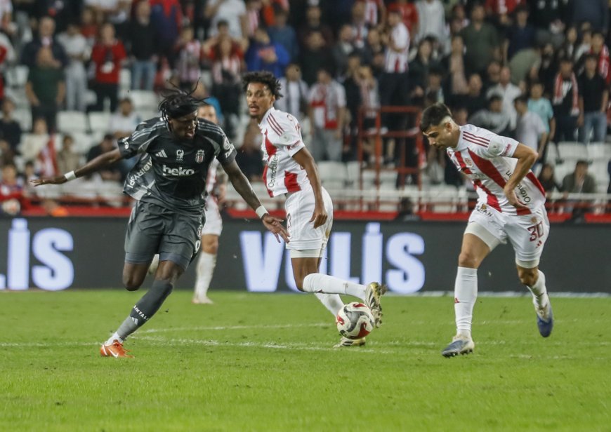 Beşiktaş, Antalyaspor Deplasmanından 3 Puanla Döndü: 1-3