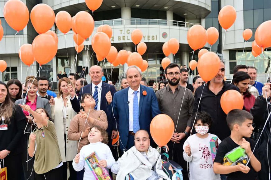 Kepez'de Gönüller Birleşti: Lösemiyle Savaşan Miniklere Başkan Kocagöz'den Moral Desteği!