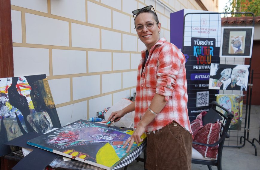 Antalya'da Sanatçıdan Yürek Burkan Kayıp: 5 Yıllık Emeği Olan 120 Eserinin Bulunduğu Dosyayı Kaybetti!