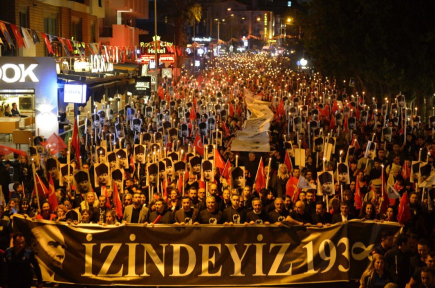 Muratpaşa'da Binler Ata'ya Yürüdü: Antalya Sokakları Aydınlandı