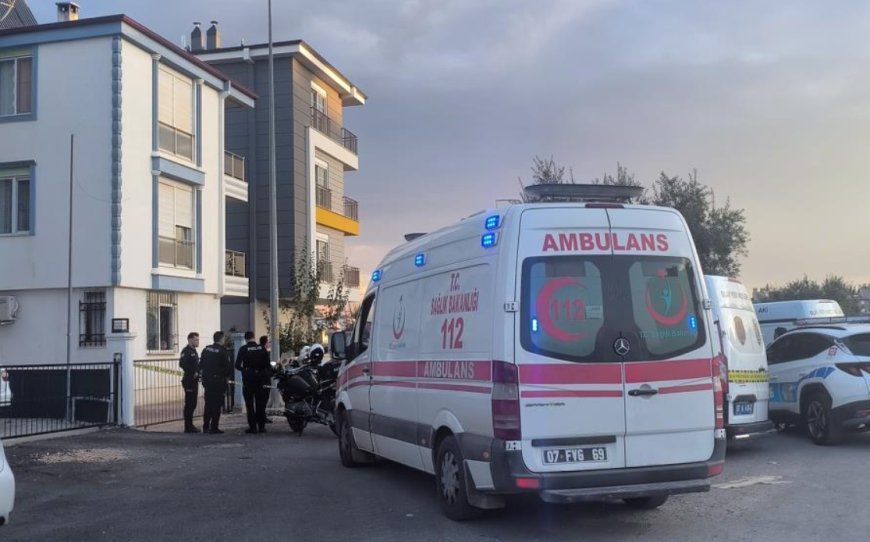 Antalya'da Korkunç Olay: Polis Memuru Eşi ve İki Çocuğunu Öldürdü