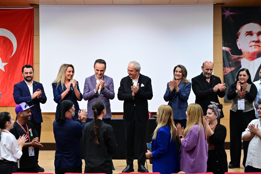 Kepez Sanat Emekçilerine Müjde: "Veda Yok, Beraber Çalışmaya Devam!"