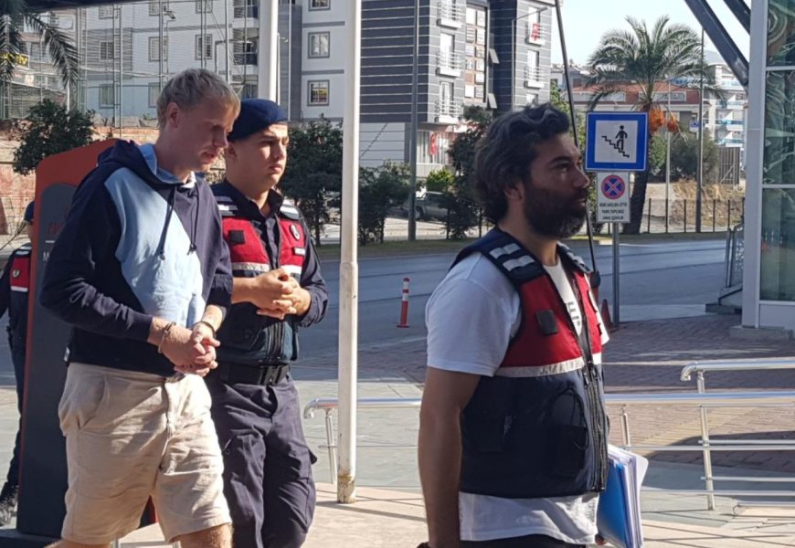 Alanya'da Film Gibi Olayın Cezası Belli Oldu: Gaspçılar Turistten 35 Bin Euro'yu Aldı, 300 Metre Sonra Ölümle Karşılaştı.