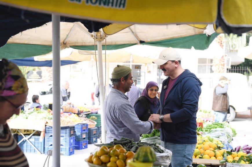 Başkan Kotan'dan Pazar Yeri Ziyareti: Esnaf ve Vatandaşlarla Bir Araya Geldi