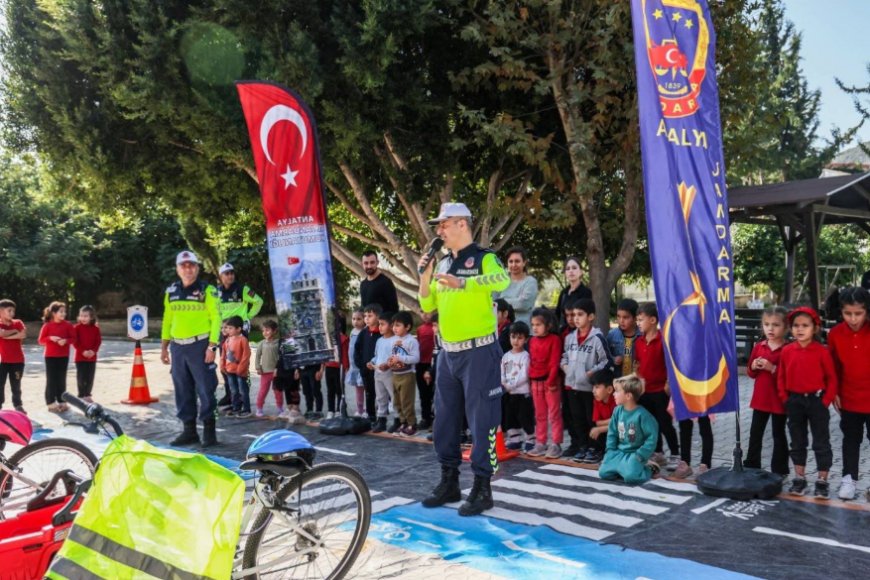 Antalya Jandarmasından Okullarda Kapsamlı Trafik Eğitimi