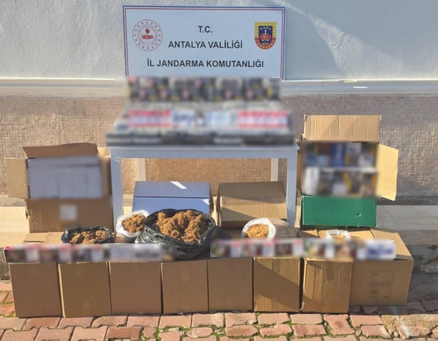 Kepez'de Kaçak Tütün Operasyonu: Yarım Milyondan Fazla Makaron Ele Geçirildi