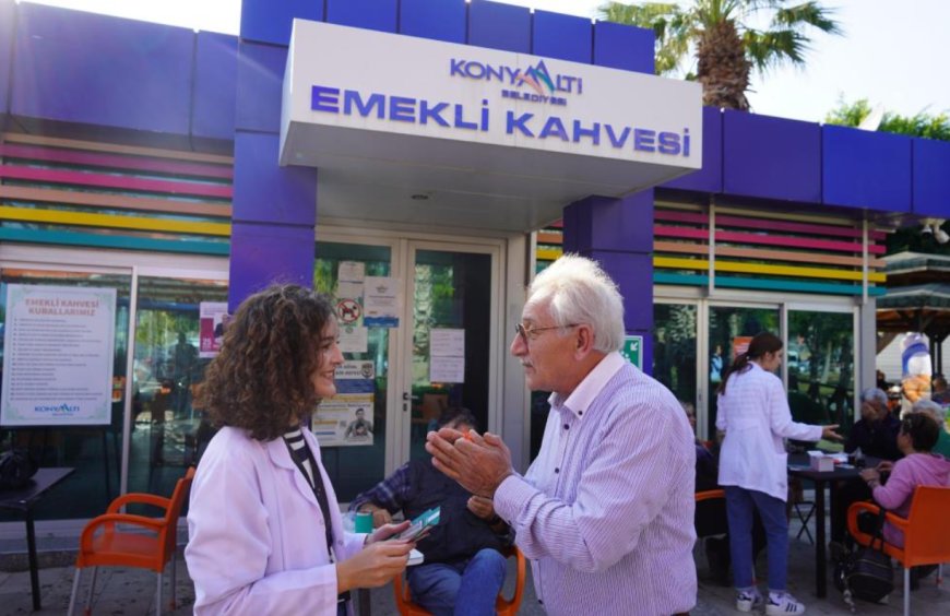 Konyaaltı'nda vatandaşlara diyabet ve kanser bilgilendirmesi