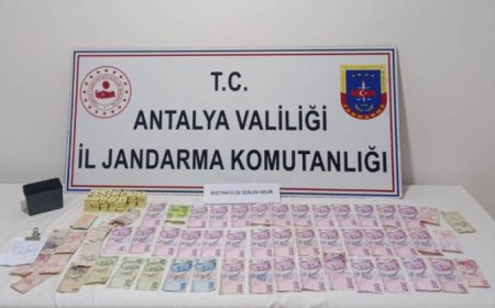 Antalya Manavgat'ta Şok Operasyon: Kahvehane Sahibi Mahalle Muhtarı'na Kumar Suçundan Adli İşlem