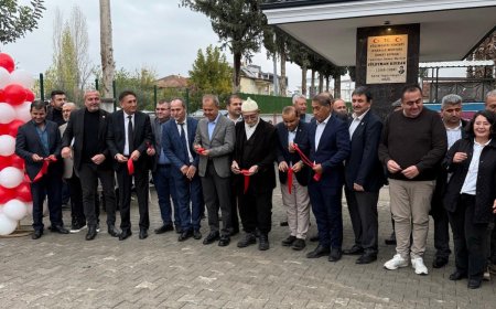 Döşemealtı'nda Duygulandıran Hareket: Muhtar, Babası Adına Çeşme Yaptırdı