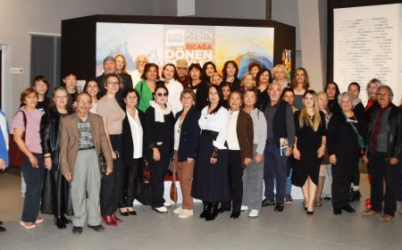 ANTALYALI sanatçılar, sıcak renklerle çalıştıkları eserlerini 'Kışa Merhaba' sergisinde görücüye çıkardı.