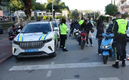 MANAVGAT'TA MOTOSİKLETLERE SIKI DENETİM: 294 Sürücüye Yaklaşık 1 Milyon TL Ceza!