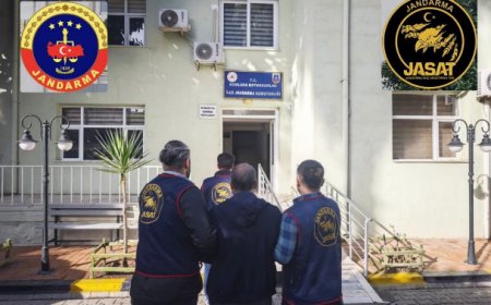 Antalya'da JASAT'tan Dev Operasyon: 72 Saatte 205 Firari Yakalandı!