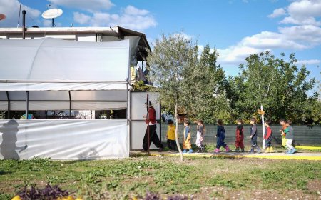 Konyaaltı’nın Minikleri Üretmeyi Öğreniyor: Serada Sebze Ekimi Etkinliği