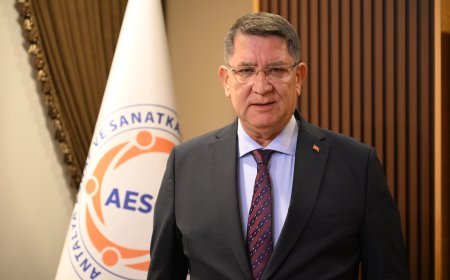 AESOB Başkanı Dere'den Yılbaşı Çağrısı: "Alışverişinizi Yerel Esnaftan Yapın"
