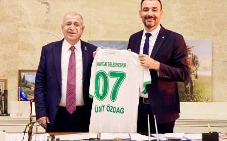 Zafer Partisi Lideri Manavgat’ta: Side Hizmet Binası’nda Yerel Yönetim Zirvesi