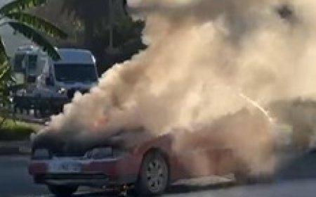 Alanya’da Seyir Halindeki Otomobil Alev Alev Yandı