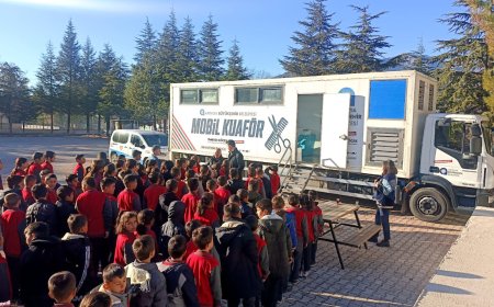 Antalya Büyükşehir’den Kırsala Hizmet Çıkartması: Mobil Kuaför Tırı Yollarda