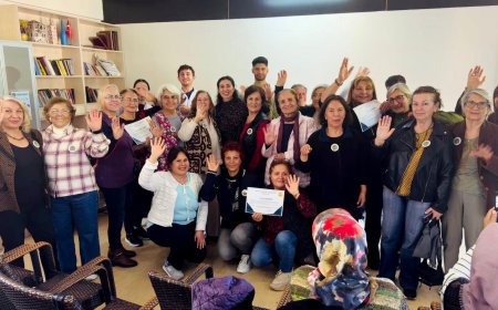 Muratpaşa'da "Kıdemli" Sağlık Seferberliği: Yaşlı Evi Üyelerine Sağlık Rozeti