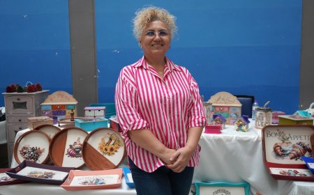 Akdeniz Üniversitesi Psikiyatri Gündüz Hastanesi’nden El Emeği Sergisi: Sanatla Terapi