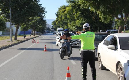 Antalya Trafiğinde Sıkı Denetim: Bir Haftada 59 Bin Araç Kontrol Edildi!