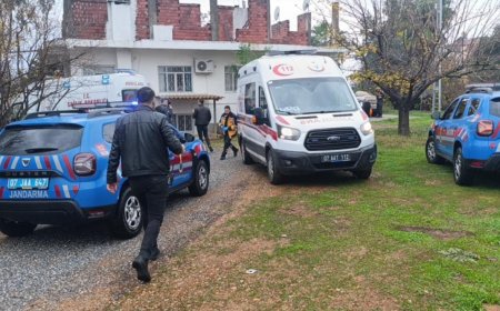 Manavgat’ta Aile Dehşeti: Babasını ve Yengesini Vurup Eve Kapandı!