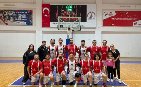 Namağlup Şampiyon Muratpaşa Belediyespor: Bölgesel Lig Bileti Geldi