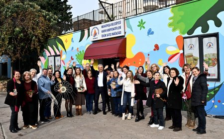 Muratpaşa’da Kadın Emeği Sanata Dönüştü: Kapı Süsü Atölyesi
