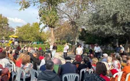 Kuşaklar Arası Gönül Köprüsü: Muratpaşa’da Yeni Yıl Heyecanı