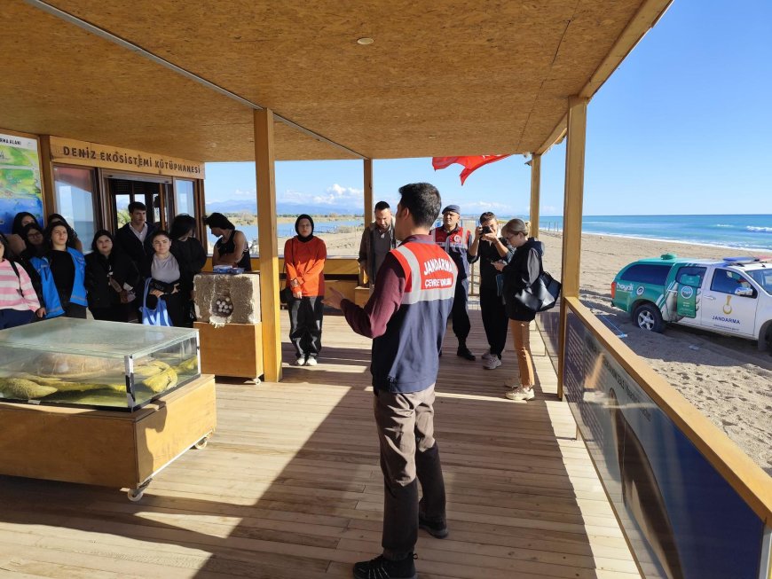 Jandarma ve Dekafok İş Birliğiyle Manavgat Kıyılarında Çevre Eğitimi ve Temizlik Hareketi