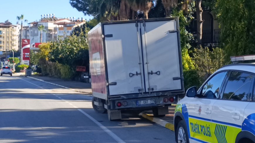 Manavgat Trafik Ekipleri Ceza Yağdırdı: Eksiği Olan Araçlara Sıfır Tolerans