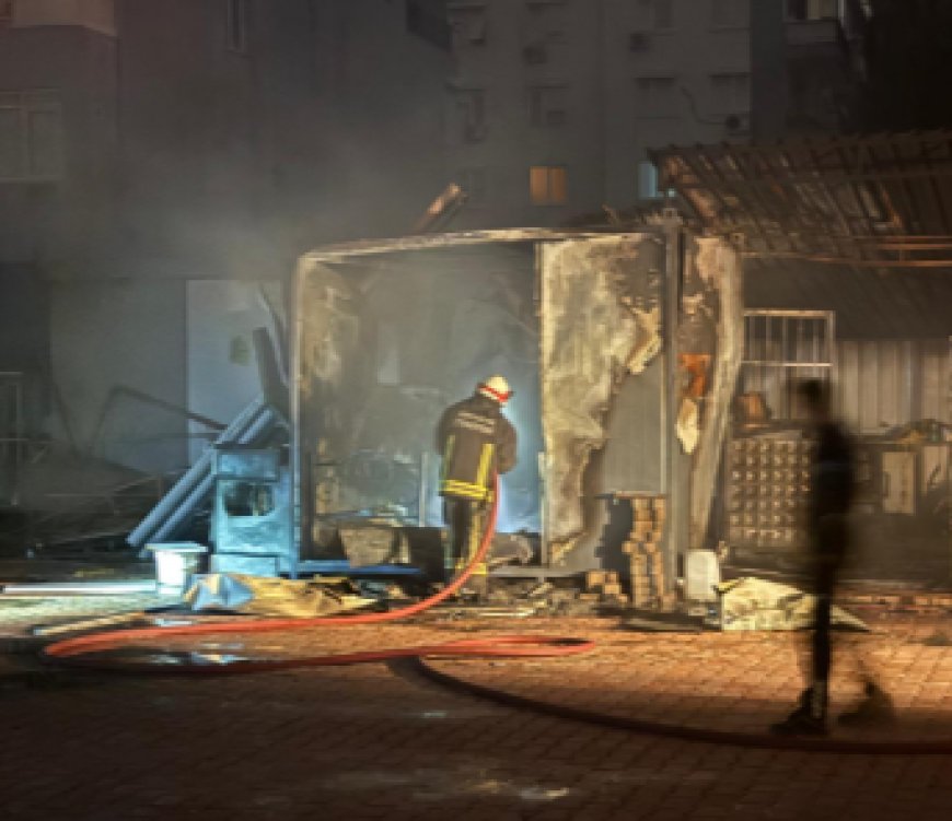 Antalya Bilim Üniversitesi Otoparkındaki Oto Yıkamada Çıkan Yangın Kontrol Altına Alındı