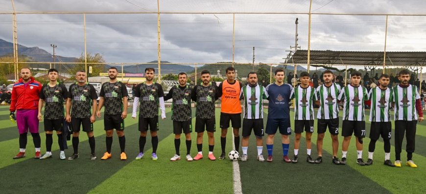 Kumluca'da Geleneksel Halı Saha Futbol Turnuvası Başladı