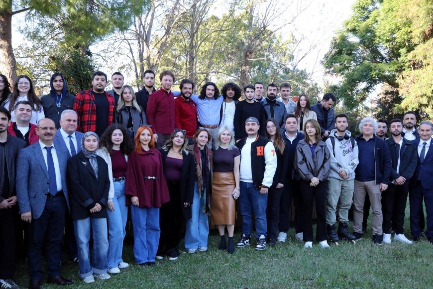 Akdeniz Üniversitesi Rektörü Özkan, Öğrenci Topluluk Başkanlarıyla Buluştu