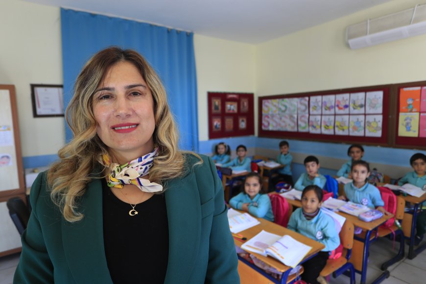 Eğitimin Nobel'inde Tek Türk: Aysel Şener Dünyanın En İyi 50 Öğretmeni Arasında!